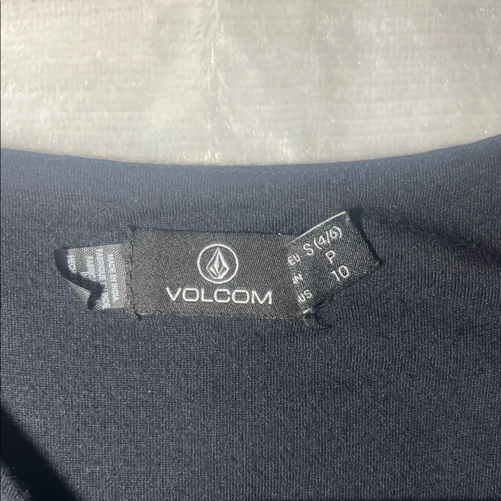 Volcom Classic Black Dress - Picture 2 of 6